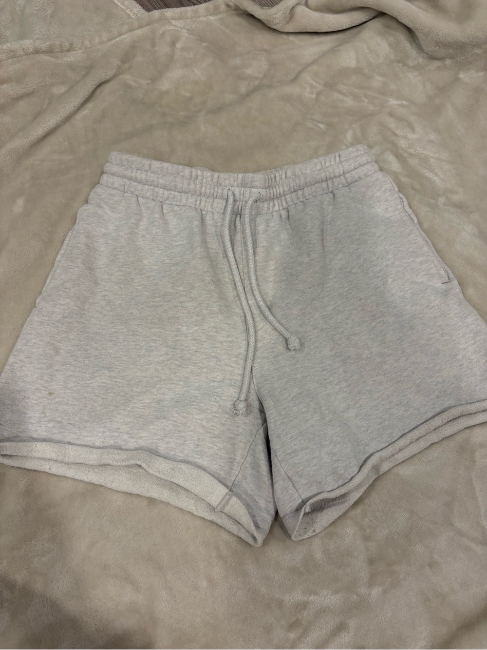 Aritzia Tna Cozy Fleece Boyfriend Shorts